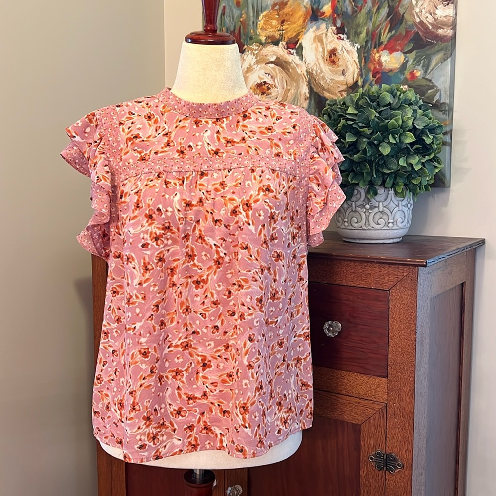 DR2 Flutter Sleeve Top